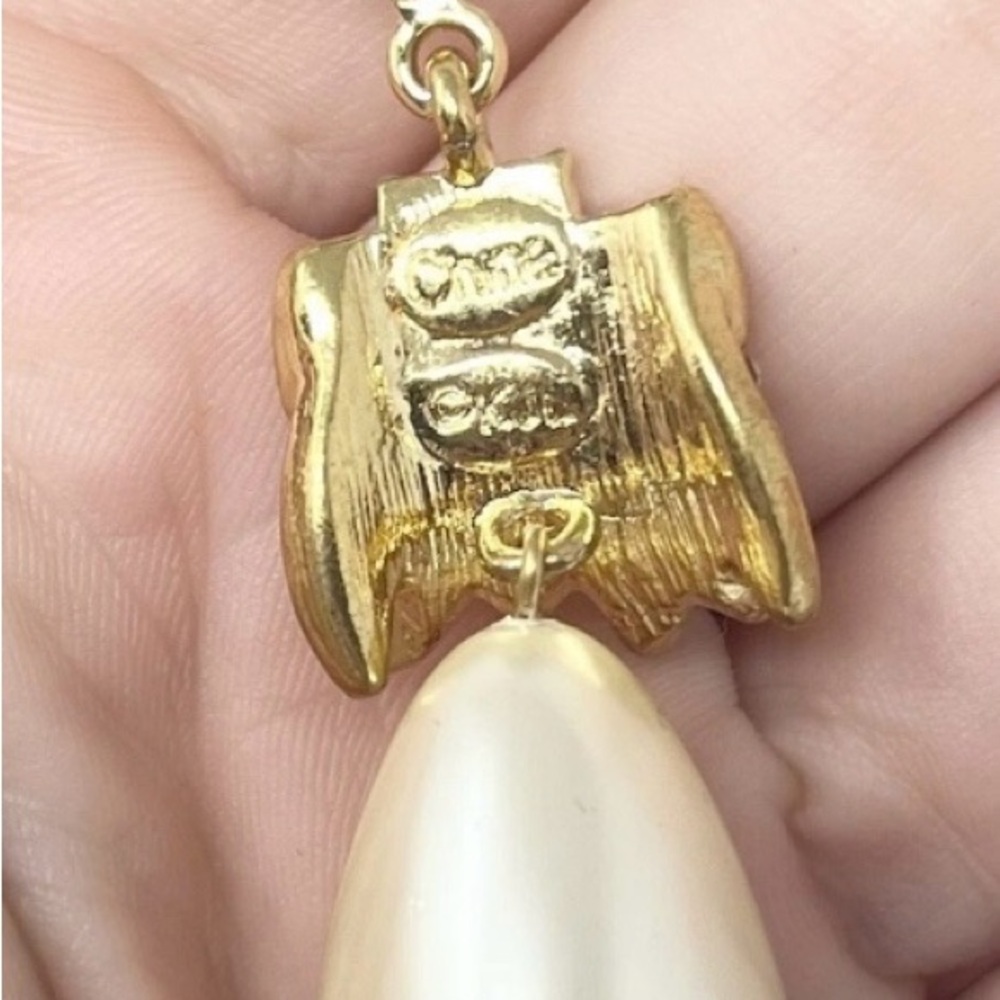 Kenneth Jay Lane Kjl Pearl Teardrop Pendant Gold … - image 3